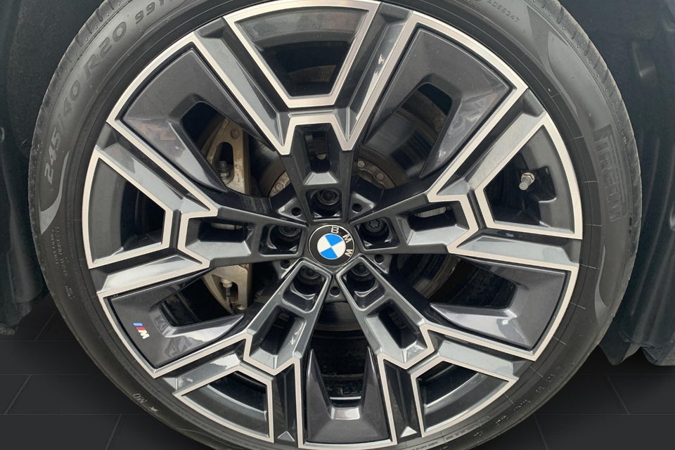 BMW i5 eDrive40 M-Sport 4d