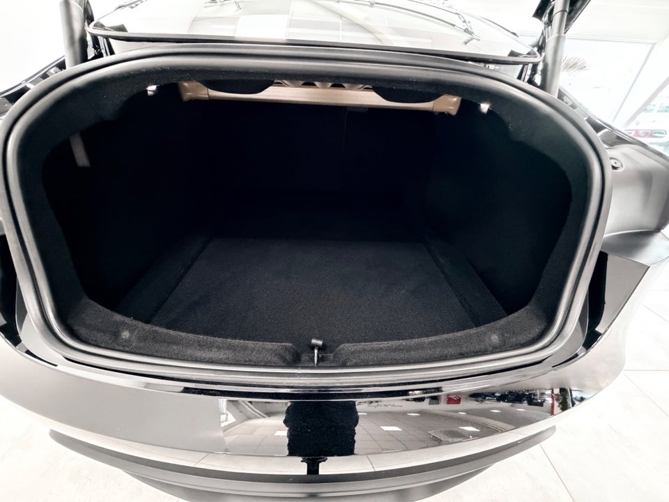 Tesla Model 3 RWD 4d