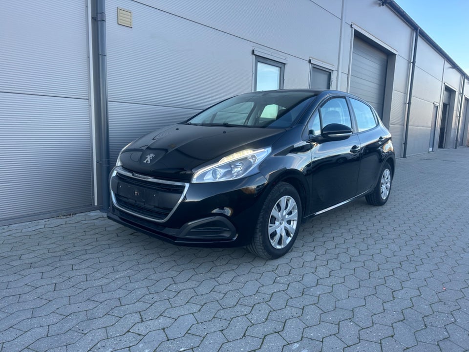 Peugeot 208 1,2 VTi 82 Chili 5d