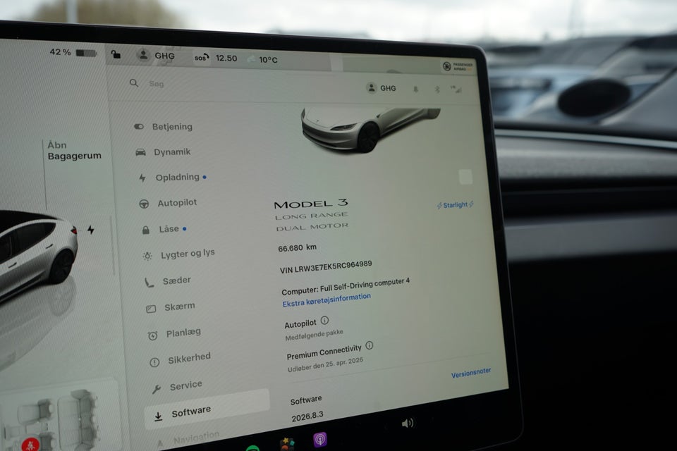 Tesla Model 3 Long Range AWD 4d