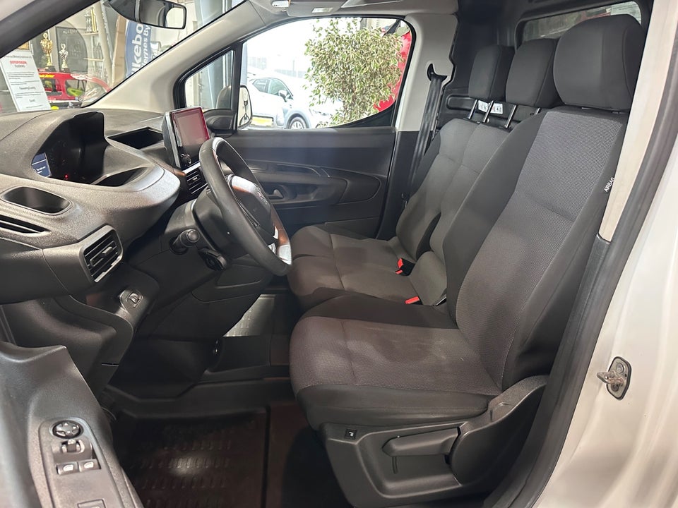 Peugeot Partner 1,5 BlueHDi 100 L2V2 Plus Van