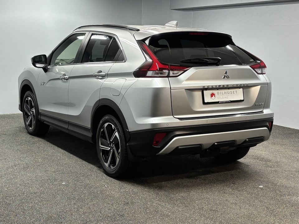 Mitsubishi Eclipse Cross 2,4 PHEV Intense CVT 4WD 5d