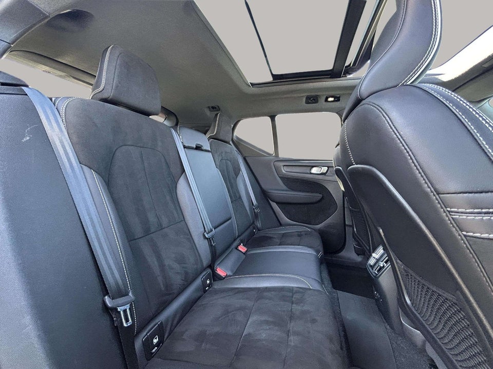 Volvo XC40 P8 ReCharge Twin R-Design 5d