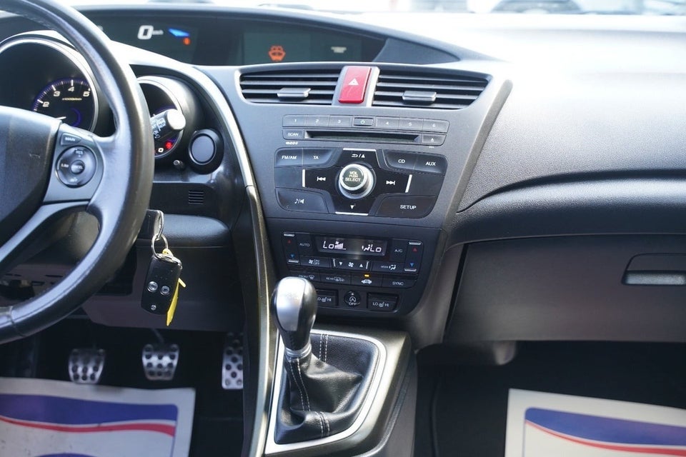 Honda Civic 1,8 i-VTEC Sport 5d