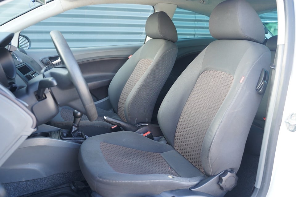 Seat Ibiza 1,2 12V Reference SC 3d