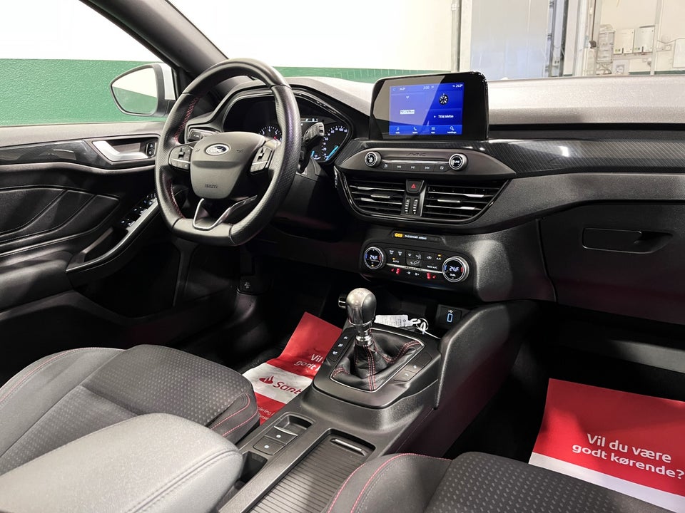 Ford Focus 1,0 EcoBoost ST-Line 5d