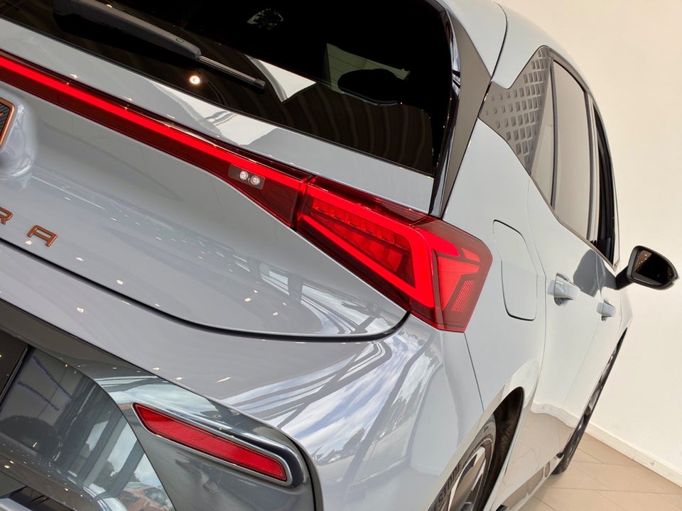 Cupra Born 58  5d