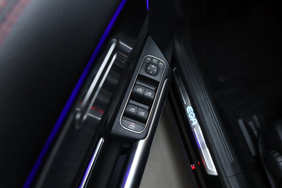 Mercedes EQA250+ AMG Advance 5d