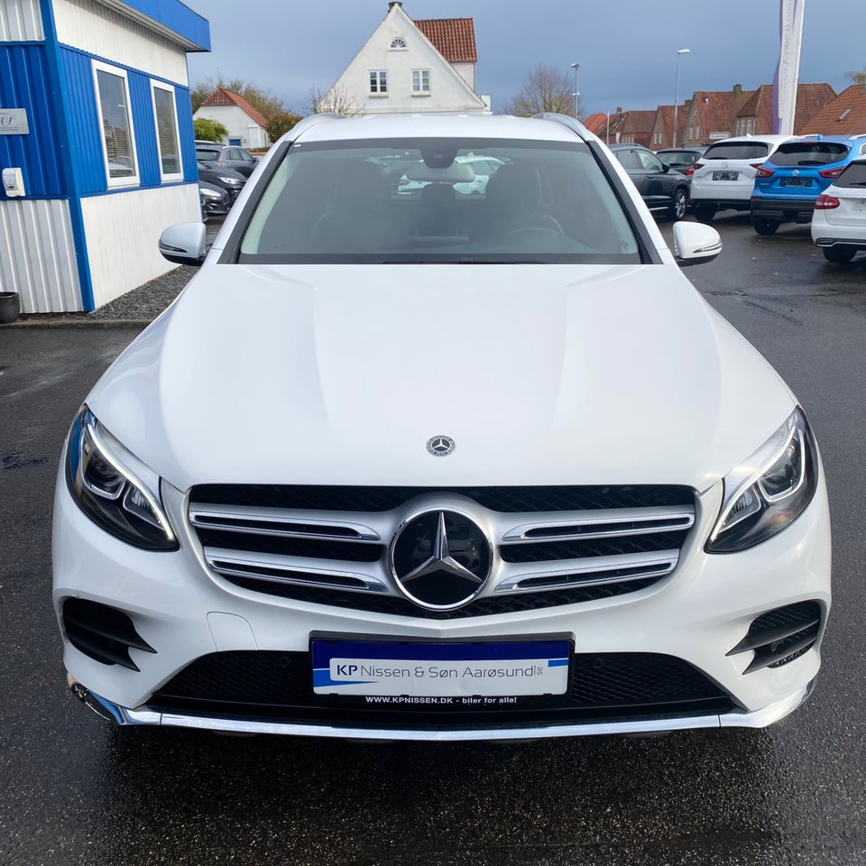 Mercedes GLC300 2,0 AMG Line aut. 4Matic 5d