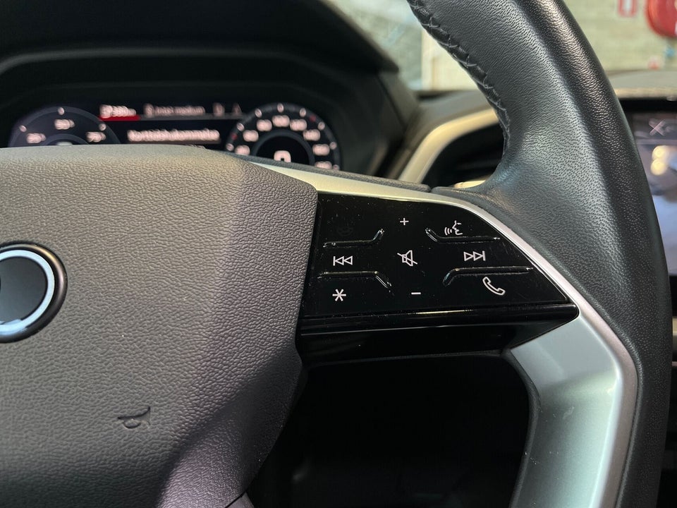 Audi Q4 e-tron 40  5d