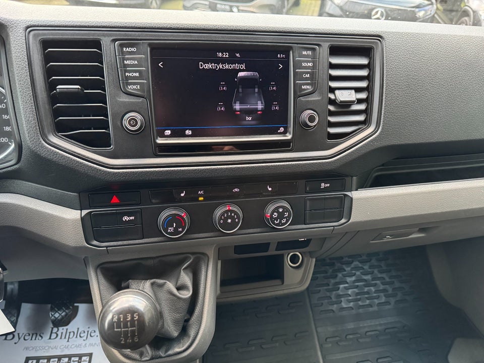 VW Crafter 35 2,0 TDi 177 Db.Kab m/lad L3