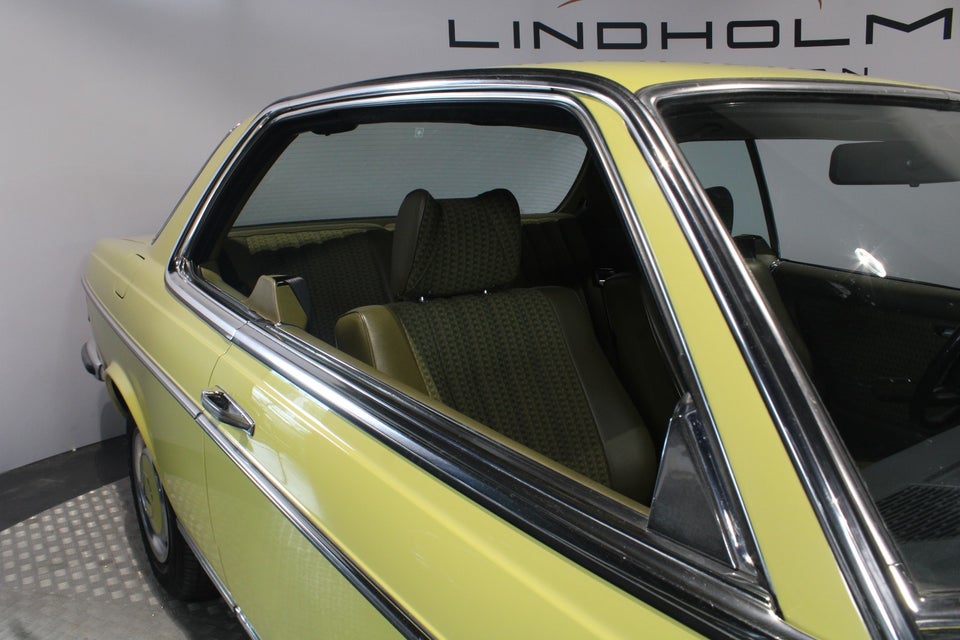 Mercedes 230 C 2,3 Coupé 2d