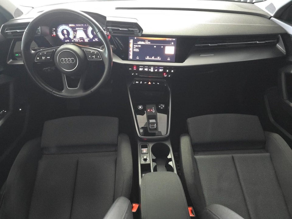 Audi A3 40 TFSi e Prestige Sportback S-tr. 5d