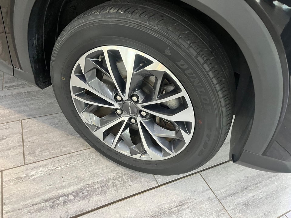Maxus Euniq6 70  5d