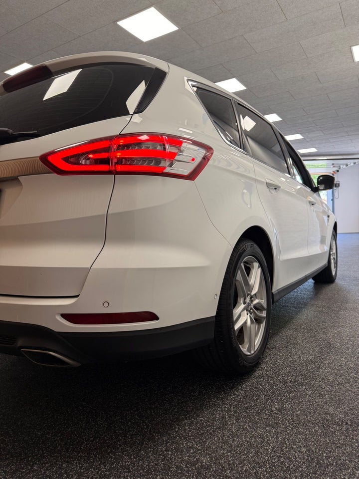 Ford S-MAX 2,0 TDCi 180 Titanium aut. 7prs 5d