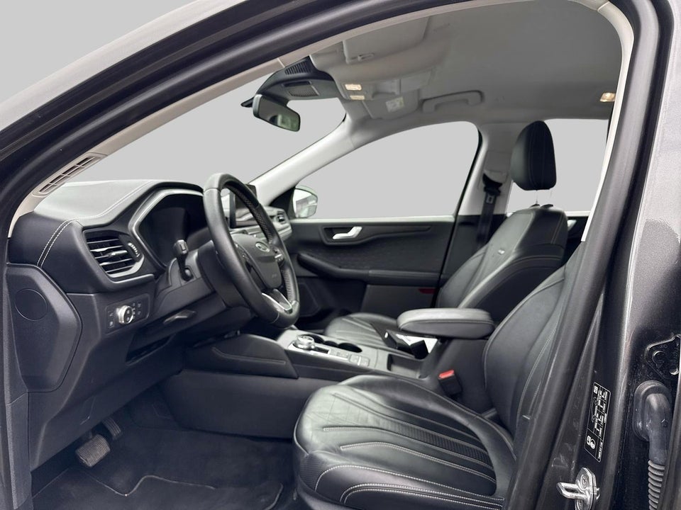 Ford Kuga 2,5 PHEV Vignale CVT 5d