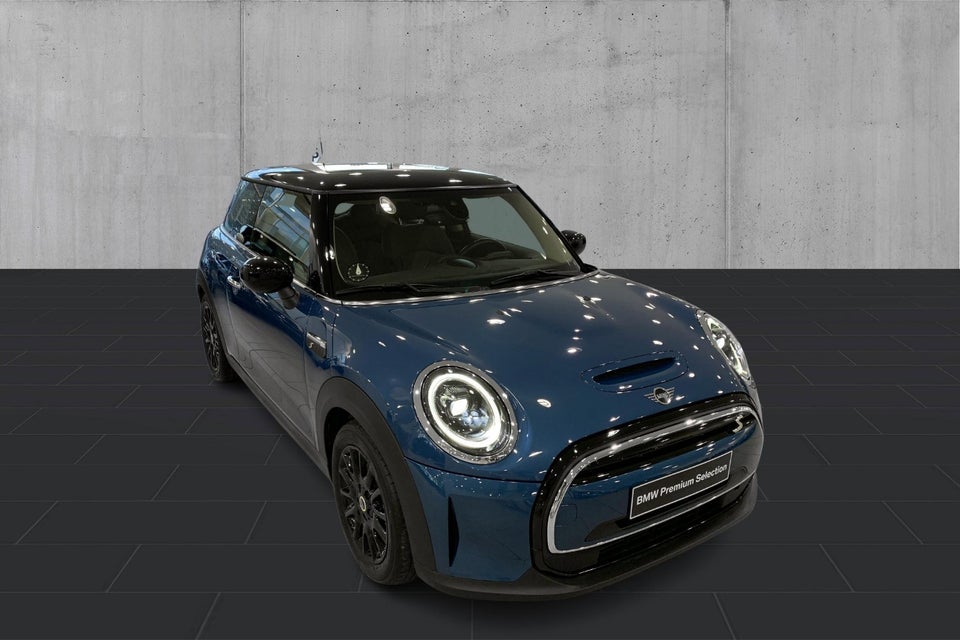 MINI Cooper SE Essential 3d