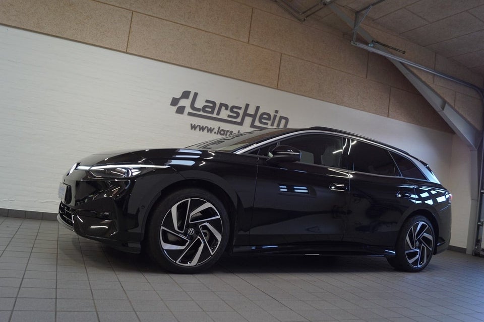 VW ID.7 77 Style Tourer 5d