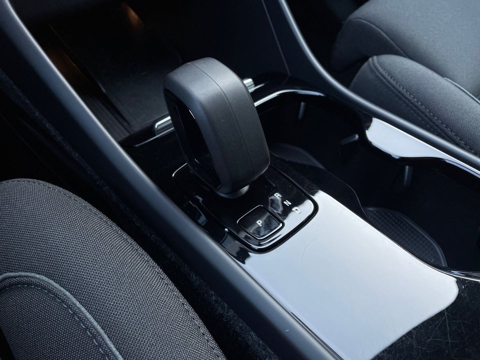 Volvo XC40 P6 ReCharge Pro 5d