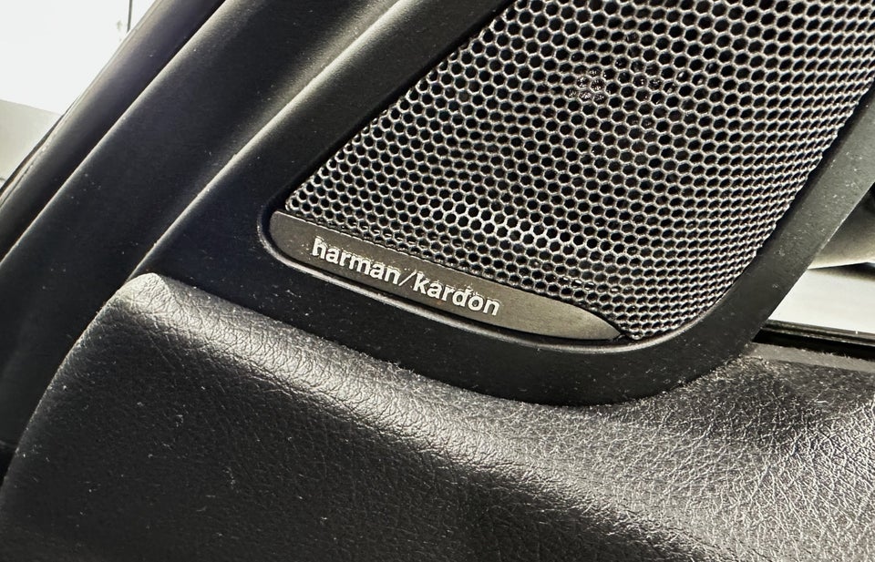 BMW 320d 2,0 Touring aut. 5d