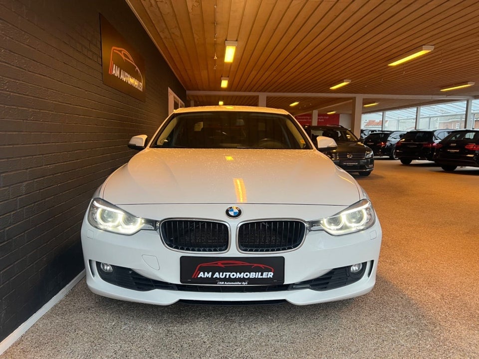 BMW 320i 2,0 aut. 4d