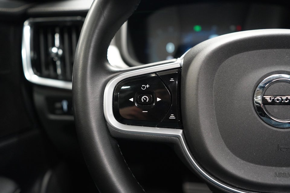 Volvo V90 2,0 T6 ReCharge R-Design aut. AWD 5d