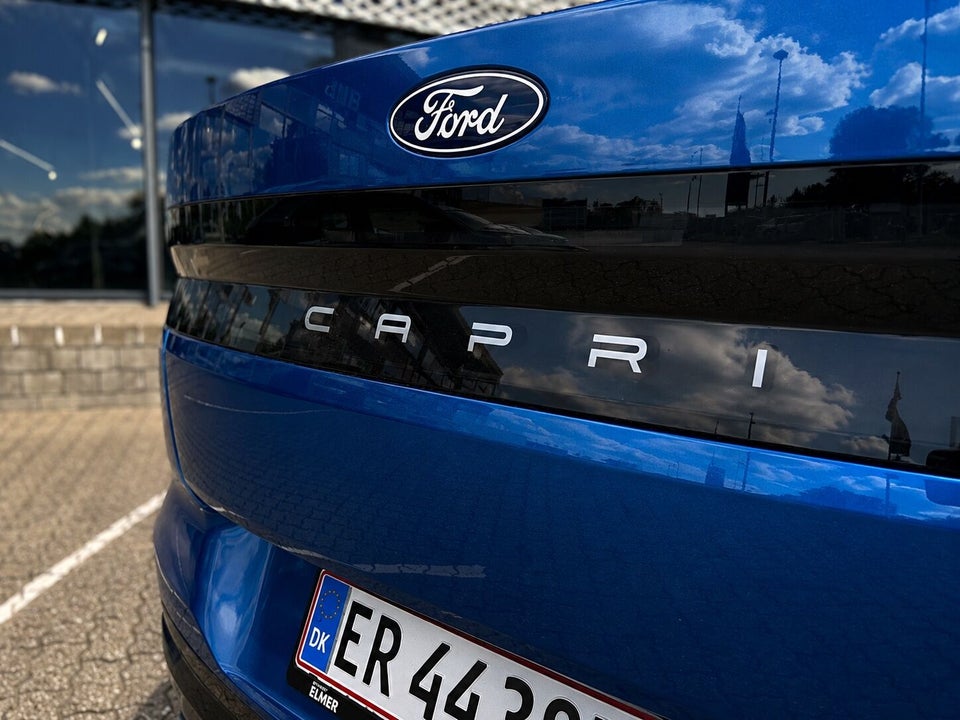 Ford Capri 77 Premium Extended Range 5d