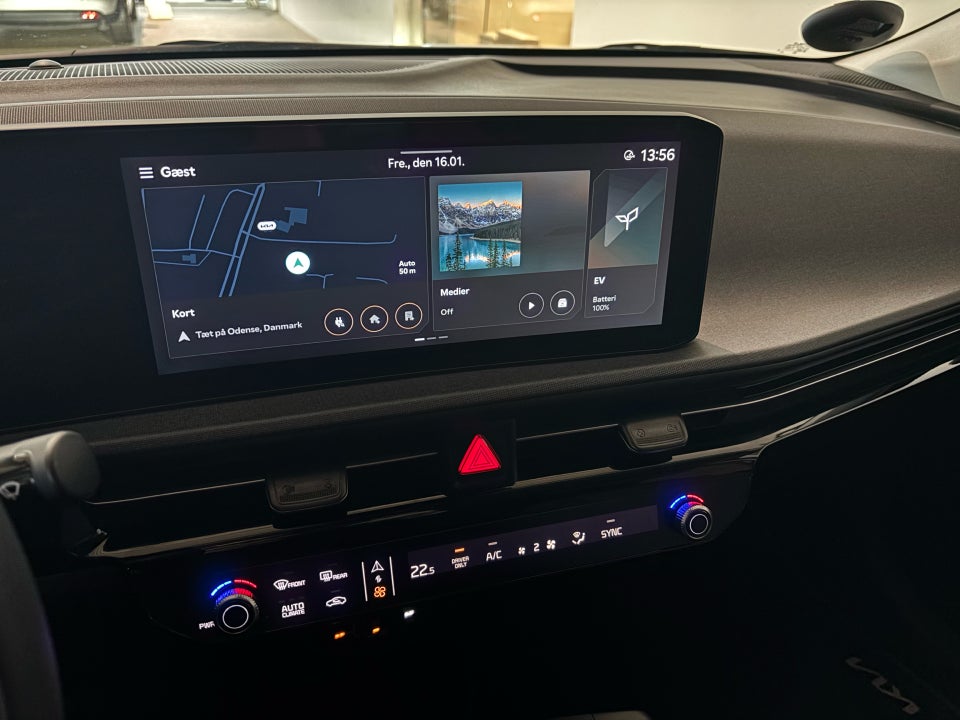 Kia EV6 84 Long Range Access 5d