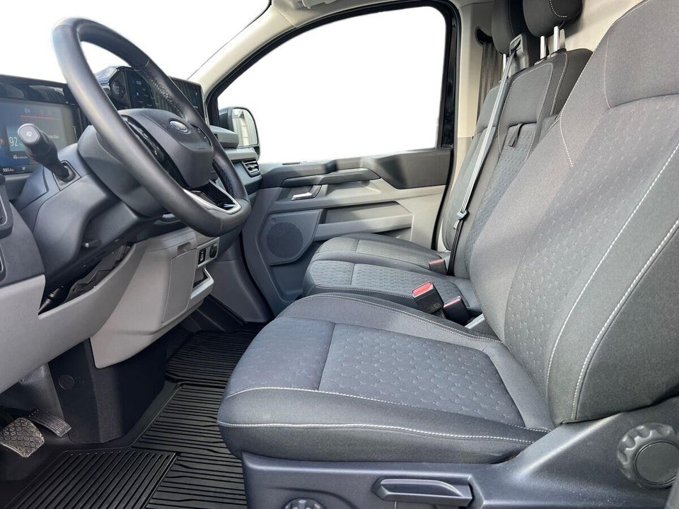 Ford Transit Custom 320L 2,5 PHEV Limited CVT