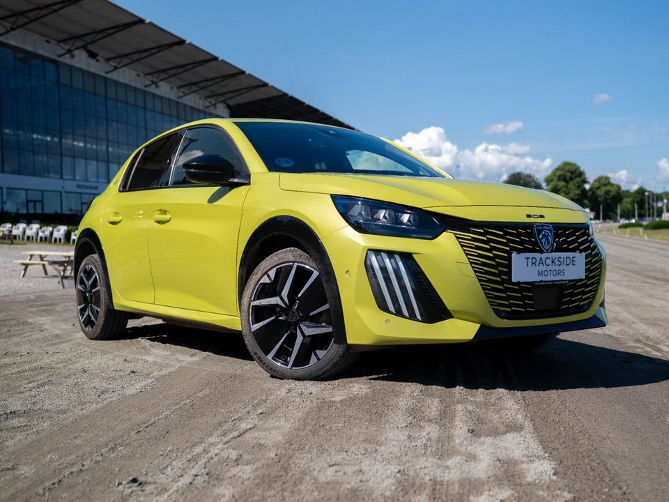 Peugeot e-208 50 GT 5d