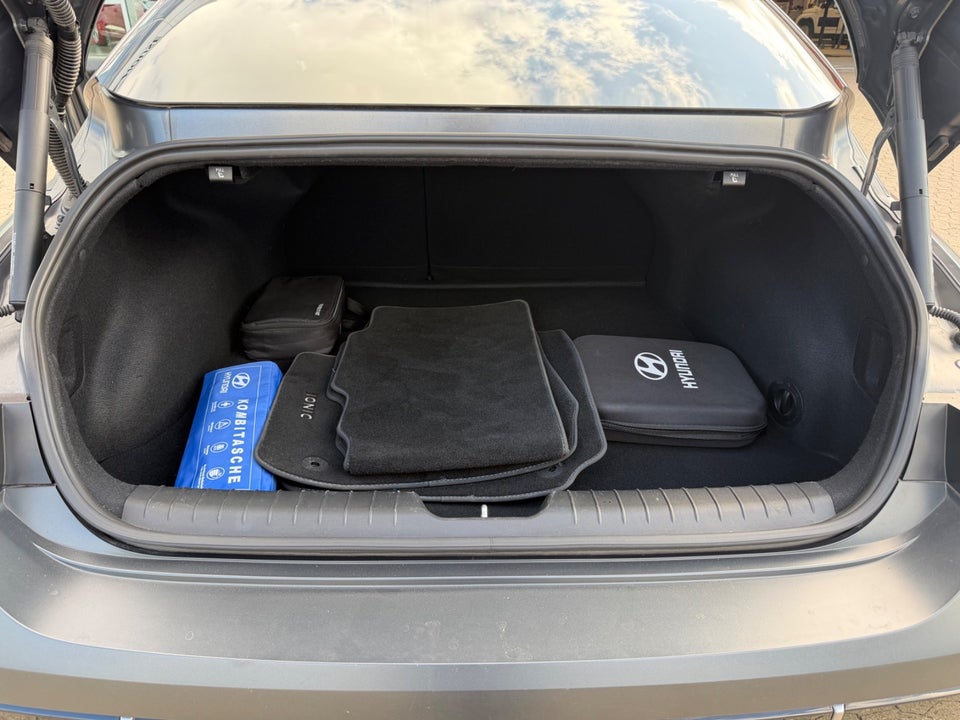 Hyundai Ioniq 6 77 Ultimate AWD 4d