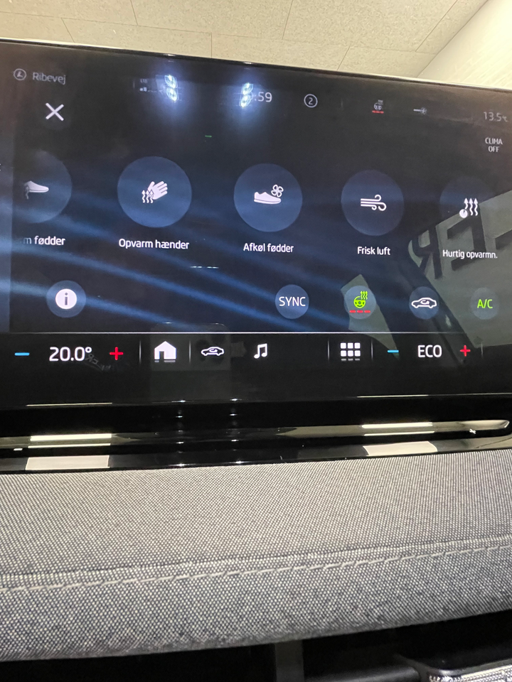 Skoda Enyaq 80 iV Loft 5d