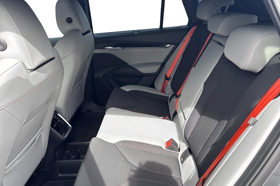 Skoda Elroq 85 iV Lodge 5d