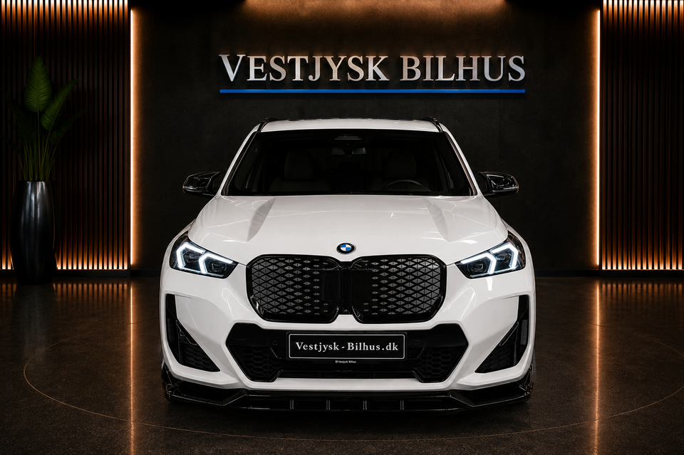 BMW iX1 xDrive30 Fully Charged M-Sport 5d