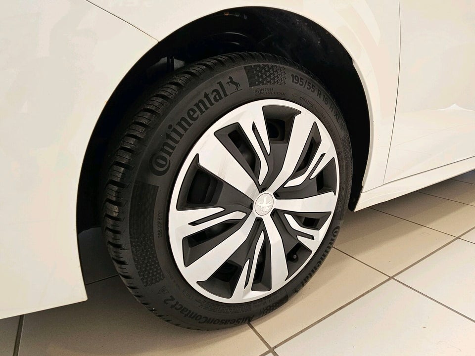 Peugeot 208 1,2 PureTech 100 Active+ 5d