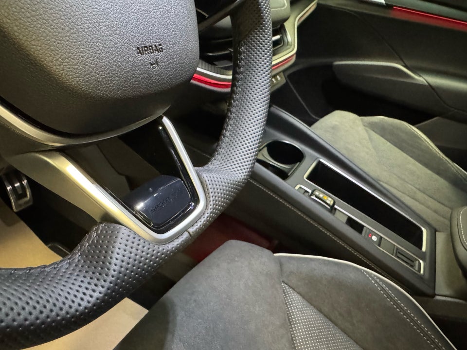 Skoda Elroq 85 iV Sportline 5d