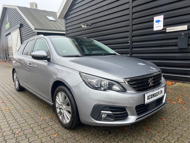 Peugeot 308 1,2 PureTech 130 Selection Sky SW 5d