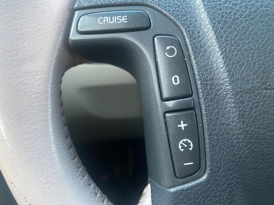 Volvo V70 2,4 T 200 aut. 5d