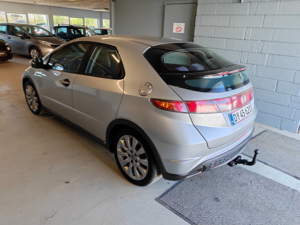 Honda Civic 1,8 Sport 5d