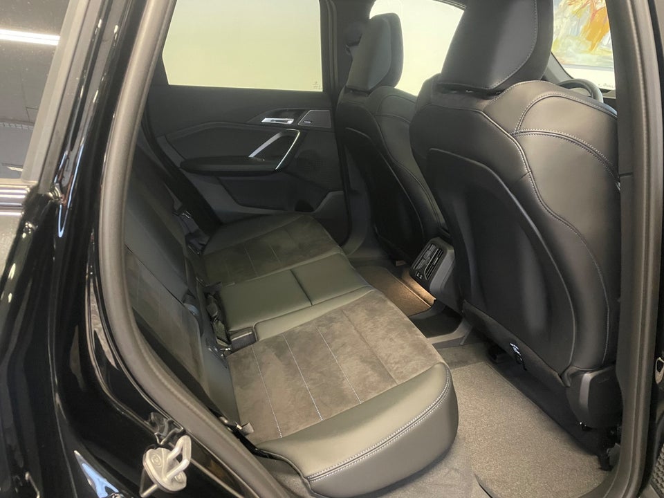 BMW iX1 eDrive20 Fully Charged 5d