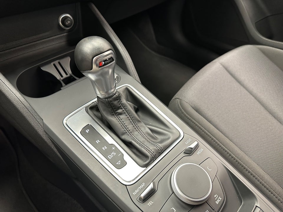 Audi Q2 1,0 TFSi 116 S-tr. 5d