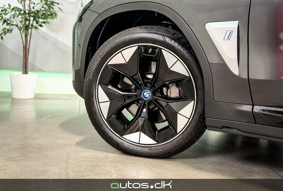 BMW iX3 Charged Plus 5d