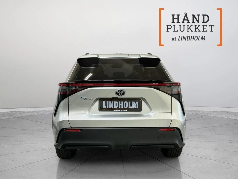 Toyota bZ4X Executive 5d