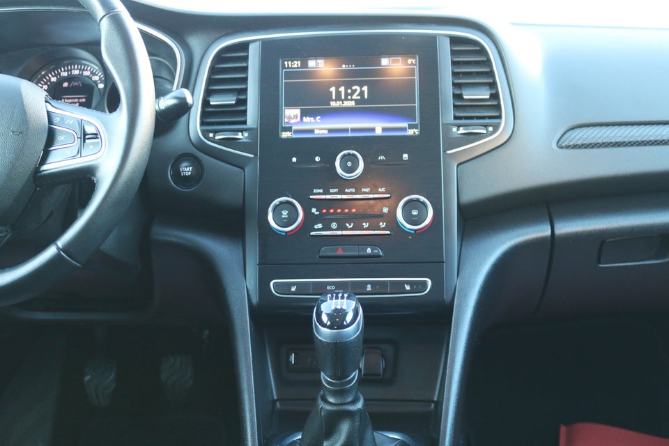 Renault Megane IV 1,3 TCe 140 Limited Sport Tourer 5d