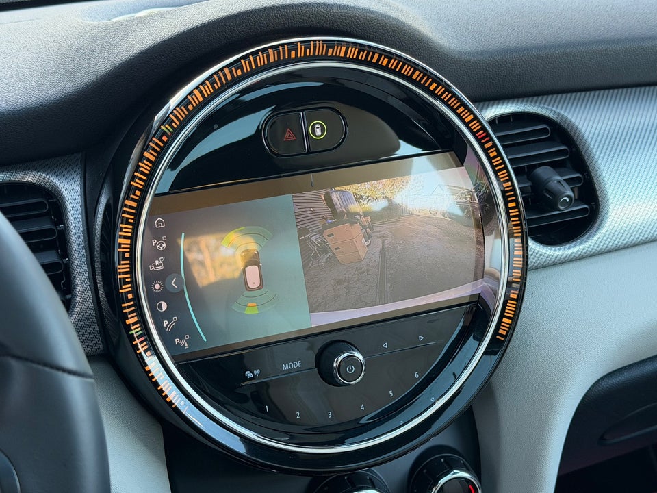 MINI Cooper SE Maximise 3d