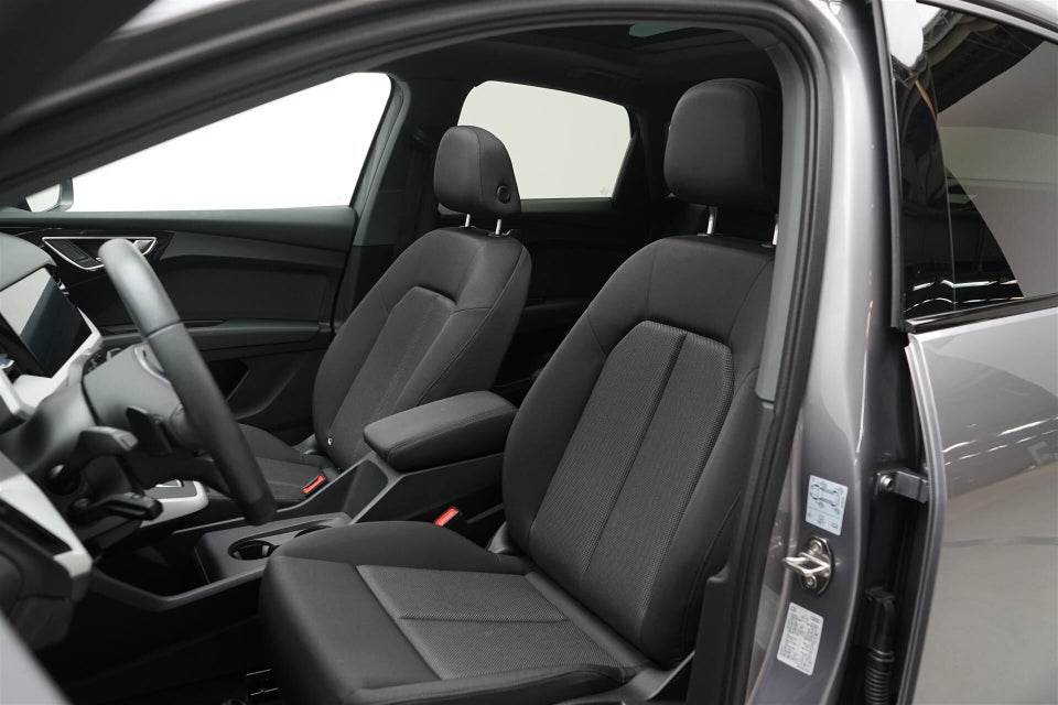 Audi Q4 e-tron 35 S-line Sportback 5d