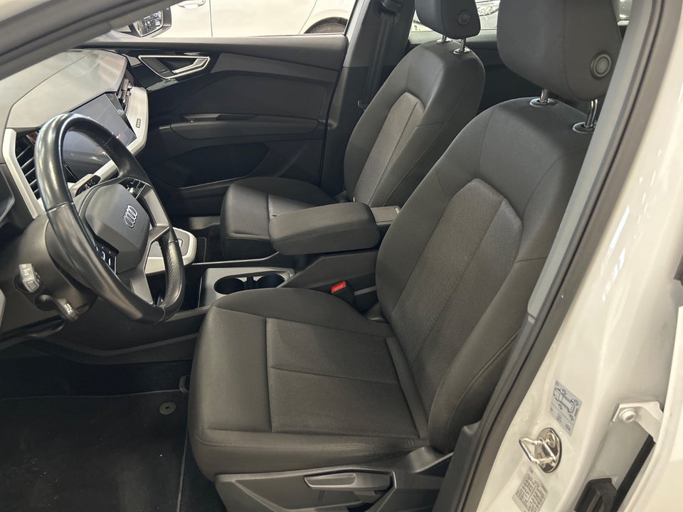 Audi Q4 e-tron 40  5d