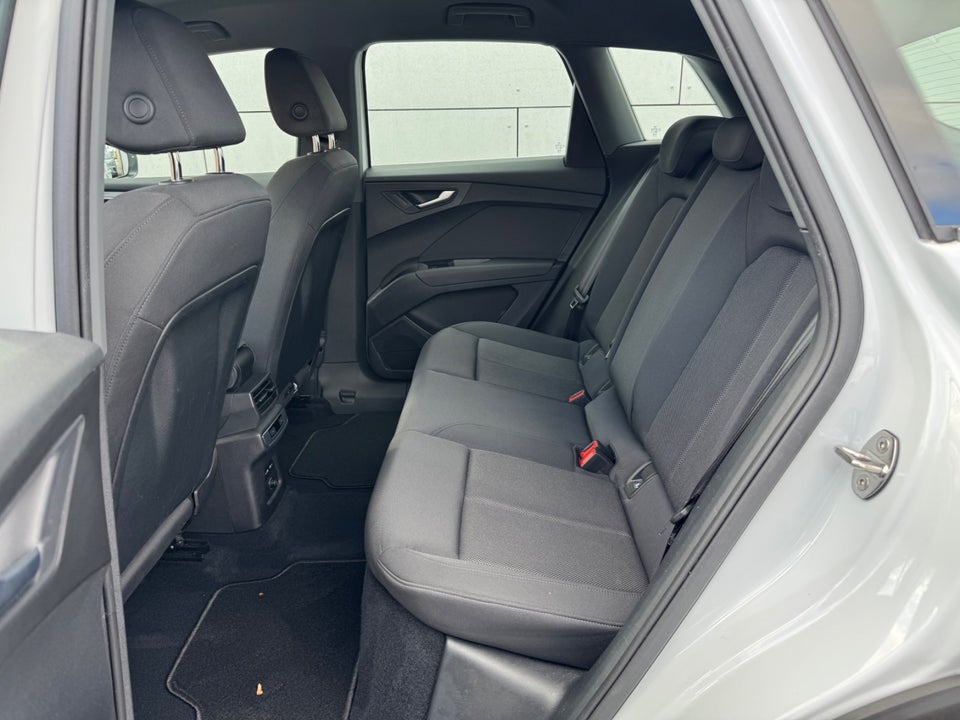 Audi Q4 e-tron 40 Attitude 5d