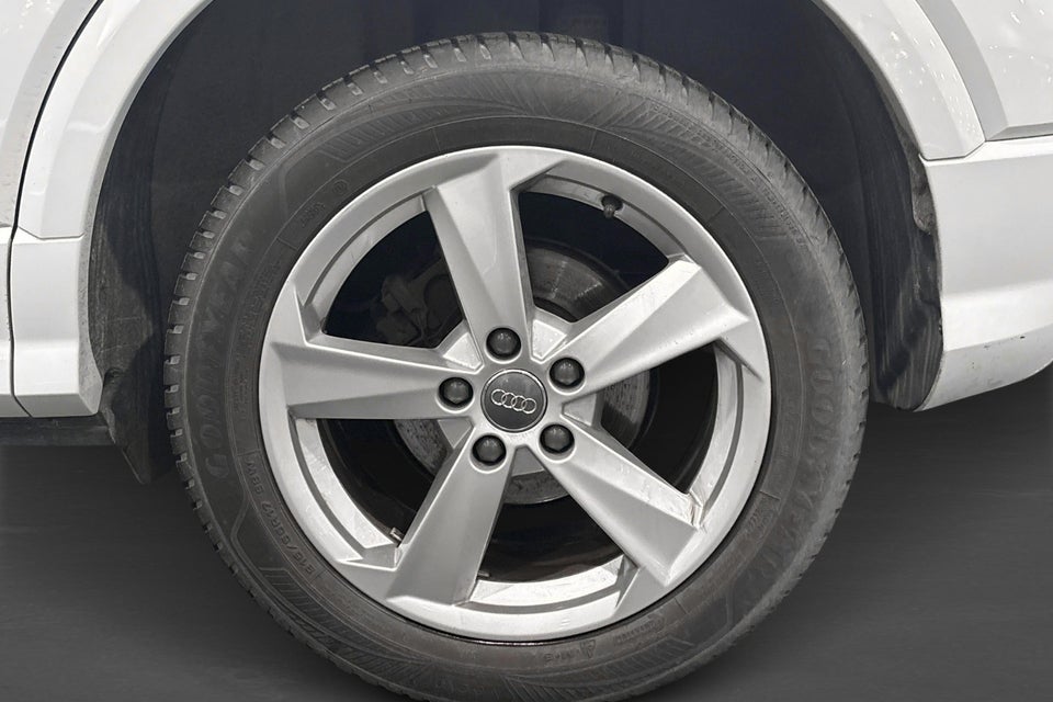 Audi Q2 35 TFSi Sport Prestige Select S-tr. 5d