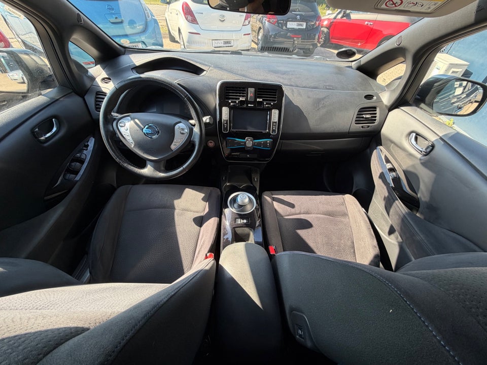 Nissan Leaf 24 Acenta 5d